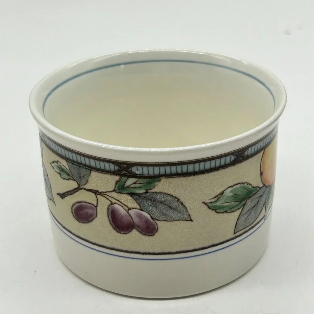 Mikasa Garden Harvest Intaglio CAC29 Cup & Saucer Set Pears Grapes Fruit Vintage